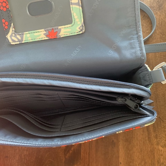 Vera Bradley Cross Body Bag - Picture 4 of 6